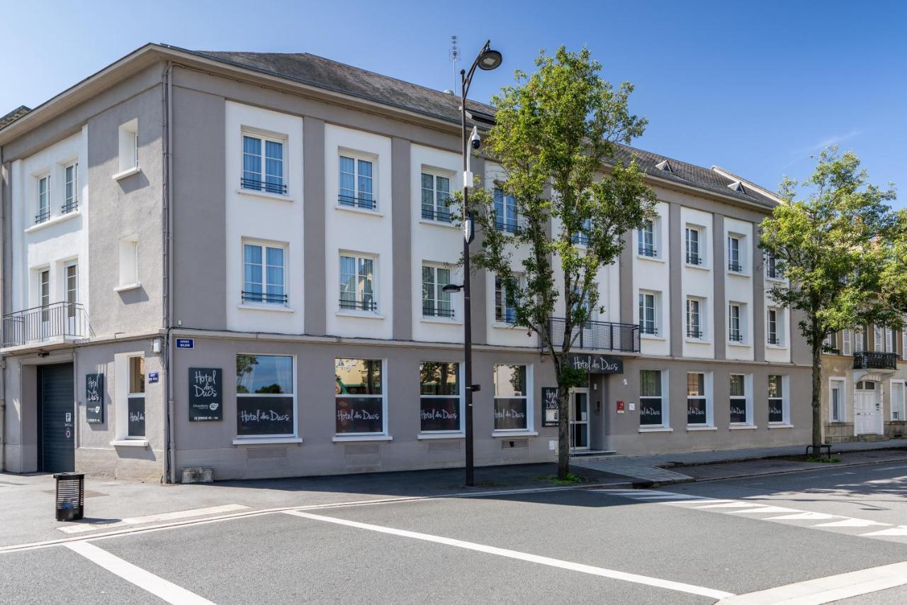 Hotel Des Ducs Alencon Exterior photo