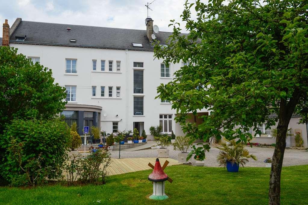 Hotel Des Ducs Alencon Exterior photo