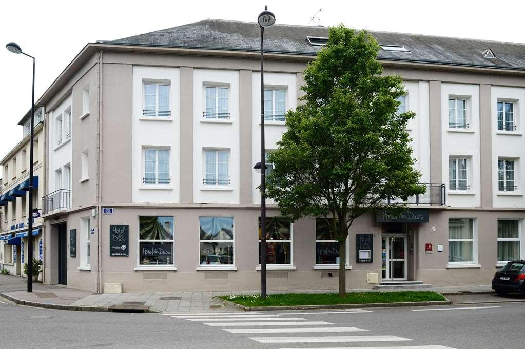 Hotel Des Ducs Alencon Exterior photo